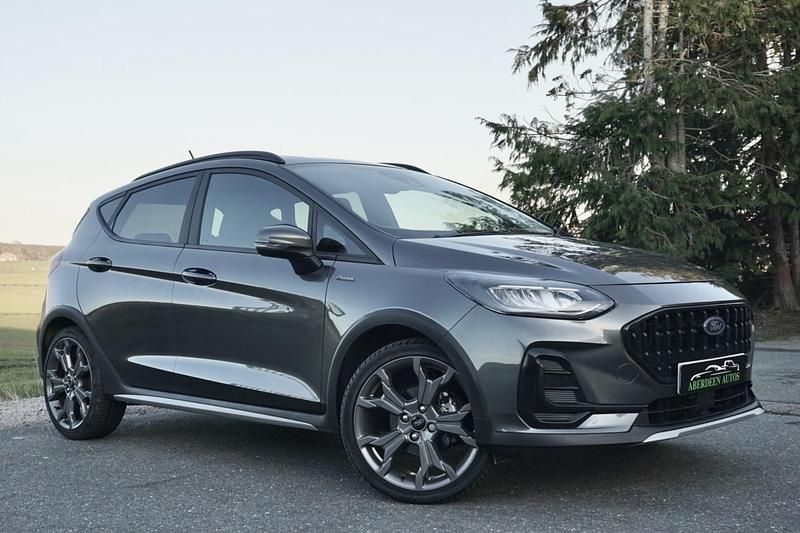 Usado Ford Fiesta Active X 125 HP (91 kW) 2023 Cinzento Citadino