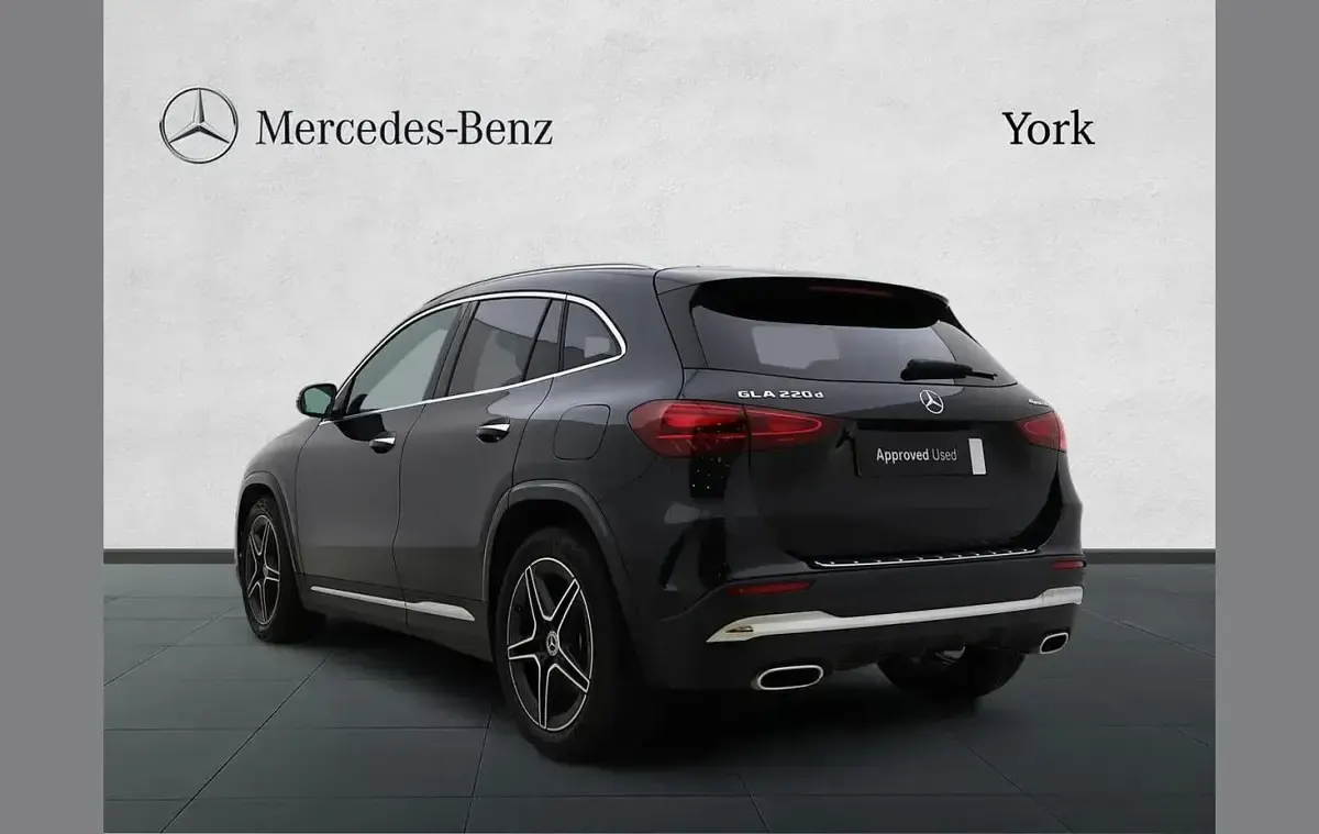 Used Mercedes GLA220 Executive 190 HP (139 kW) 2025 Black SUV