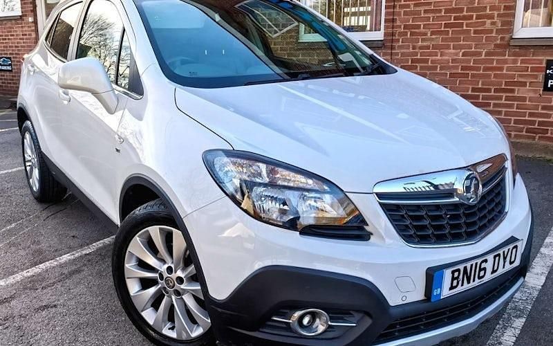Used Vauxhall Mokka 140 HP (102 kW) 2016 White SUV