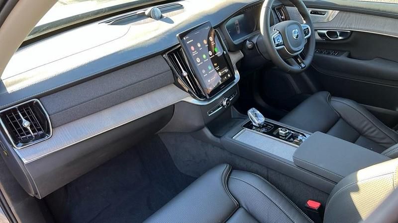 New Volvo XC90 Ultra 250 HP (183 kW) 2025 Metallic  vapour grey SUV