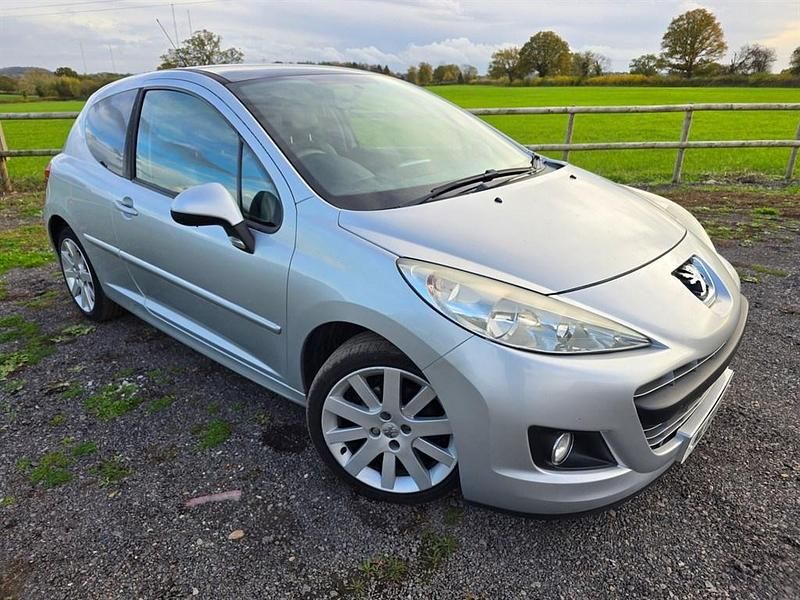 Silver Used 2011 Peugeot 207 Allure Hatchback | £1,400 (Good price) - Image 1/4