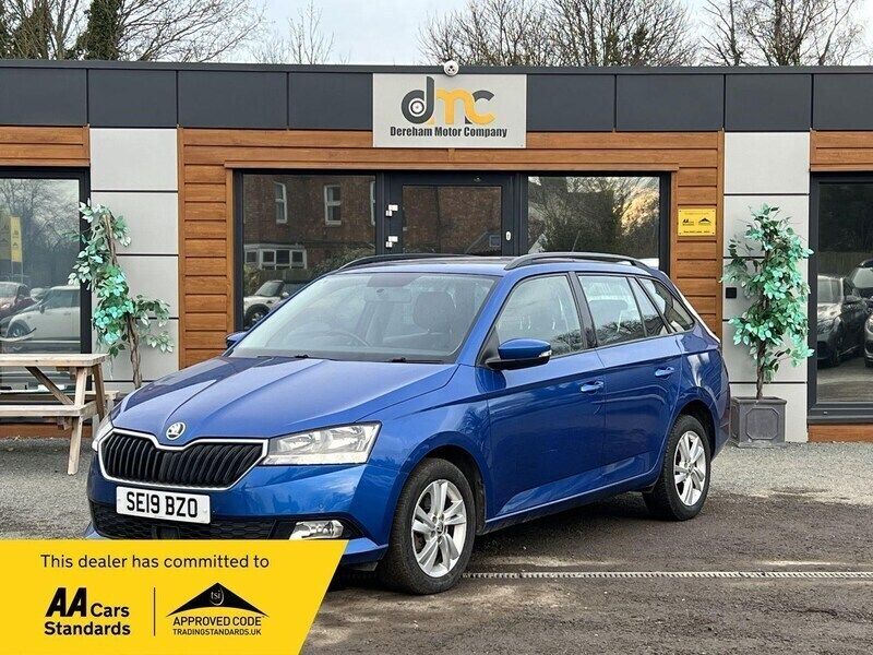 Blue Used 2019 Skoda Fabia SE Estate | £5,295 (Fair price) - Image 1/2