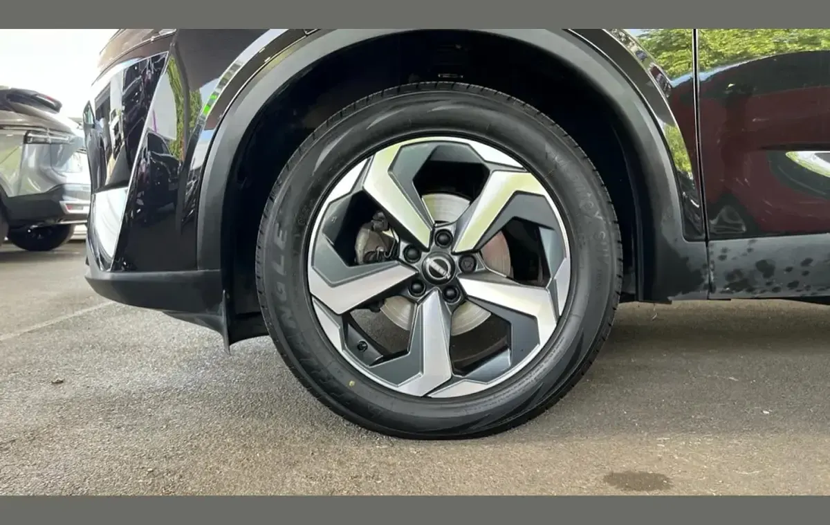 Used Nissan Qashqai N-Connecta 138 HP (101 kW) 2023 Black SUV