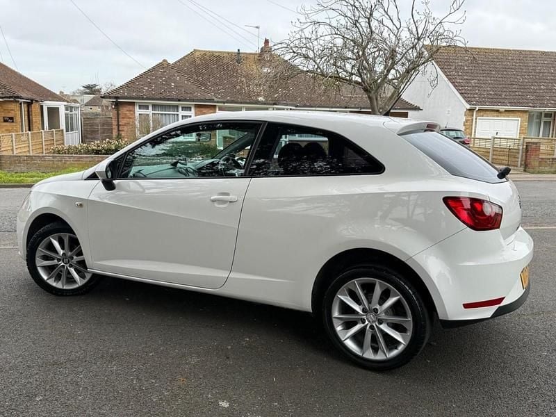 Used Seat Ibiza 2015 White Hatchback