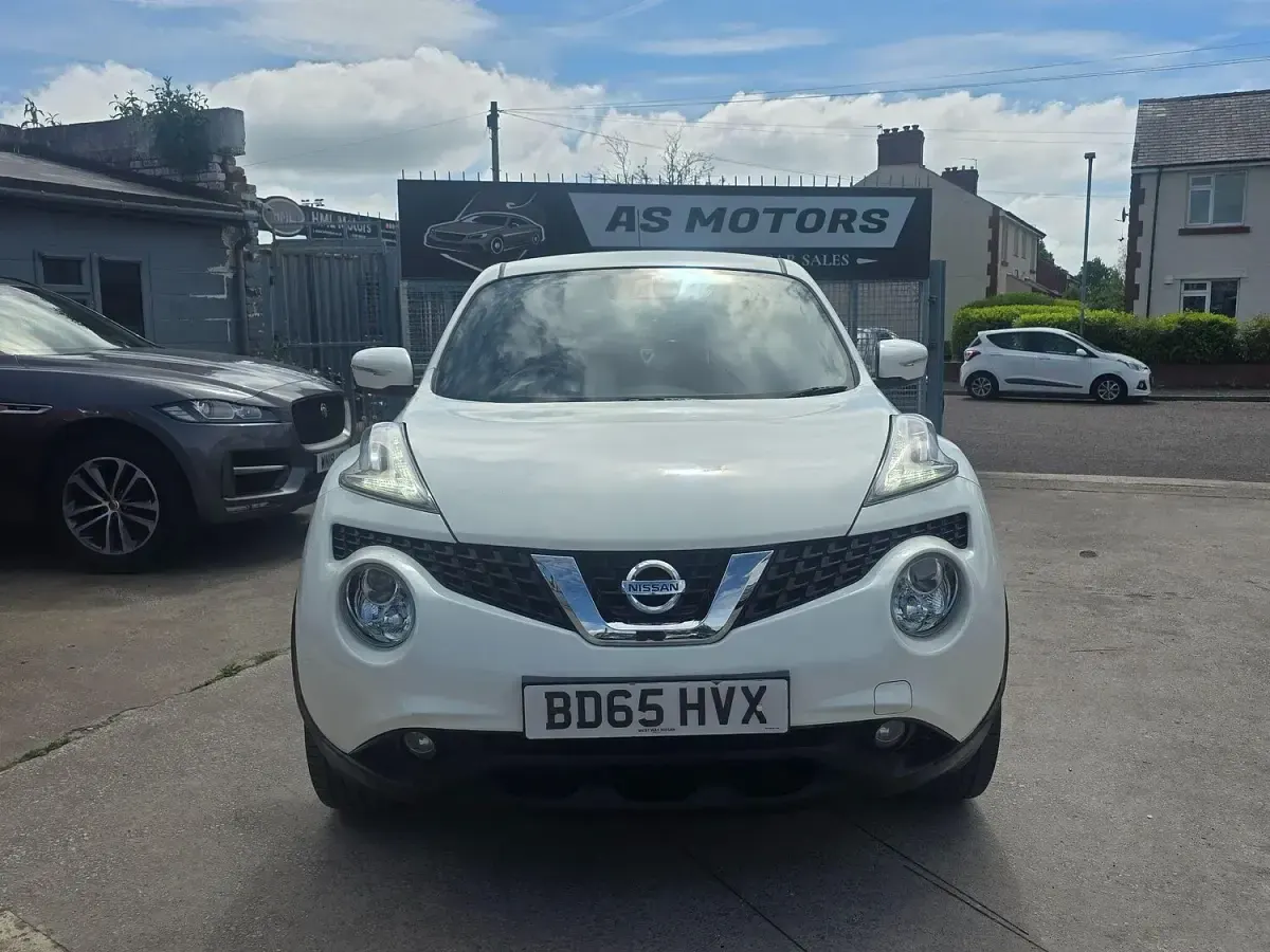 Used Nissan Juke Acenta 115 HP (84 kW) 2015 White SUV