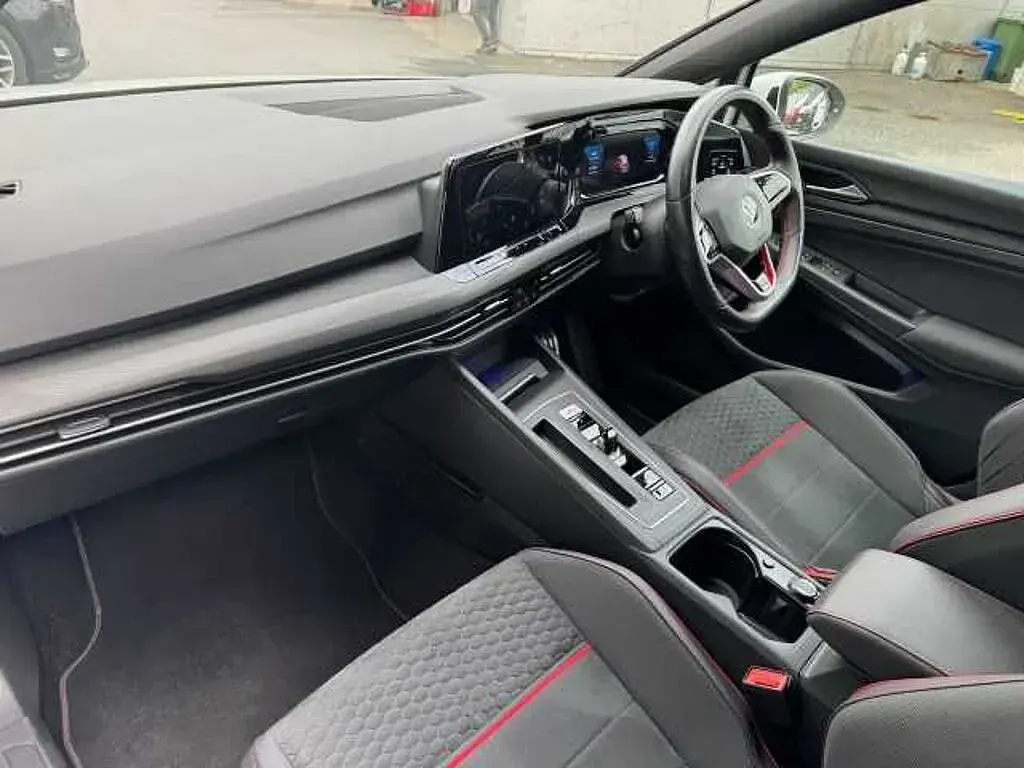 Used VW Golf VII GTI 300 HP (220 kW) 2021 Hatchback