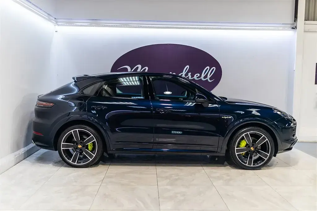 Used Porsche Cayenne 2021 Moonlight blue SUV