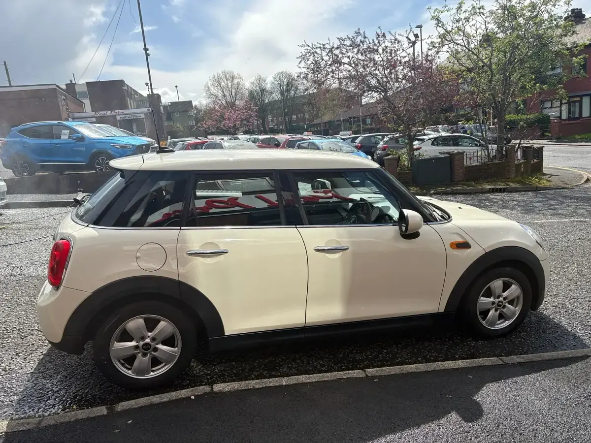 Used Mini One D Hatch 2016 White Hatchback