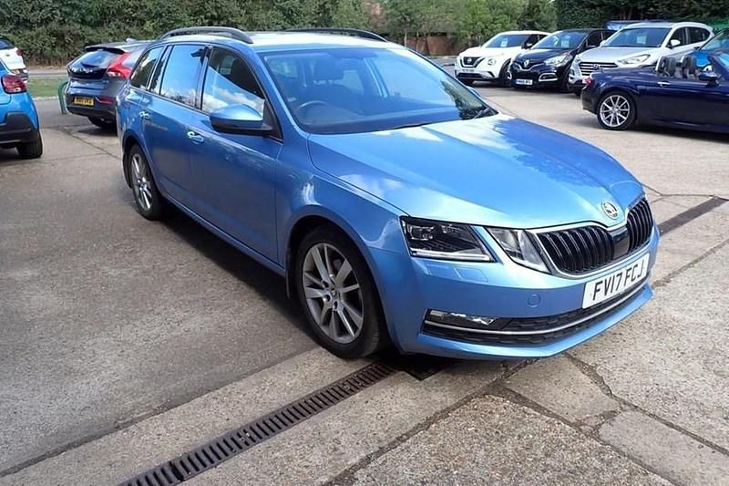 Blue Used 2017 Skoda Octavia SE L Estate | £9,290 (Fair price) - Image 1/1