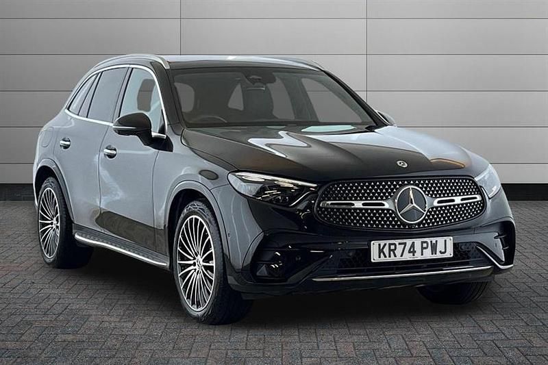 Obsidian black Used 2024 Mercedes 300 AMG Line Premium Plus Estate | £49,995 - Image 1/4