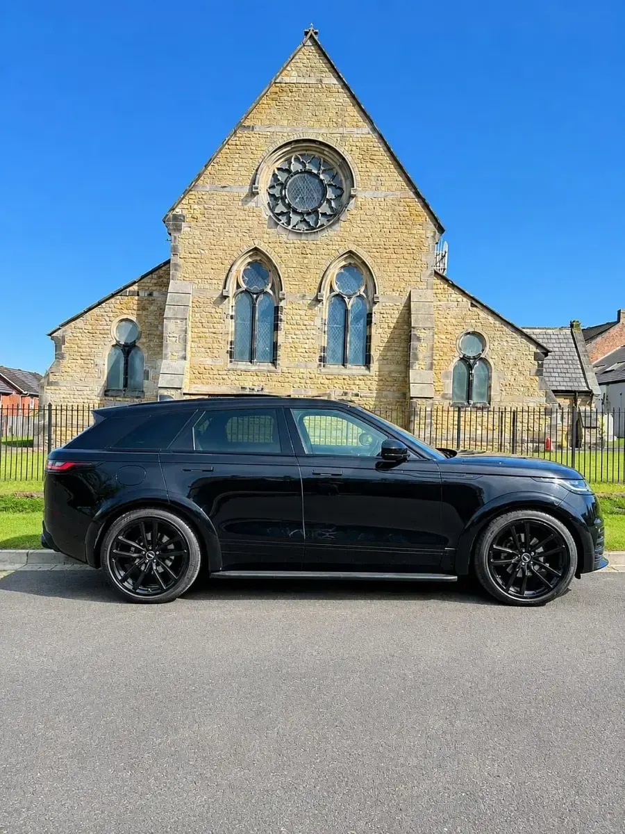 Used Land Rover Range Rover Velar HSE Dynamic 300 HP (220 kW) 2018 Black SUV