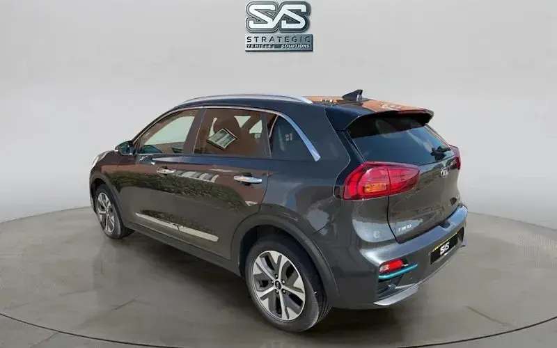 Used Kia e-Niro 150 kW (204 HP) 2020 Grey SUV