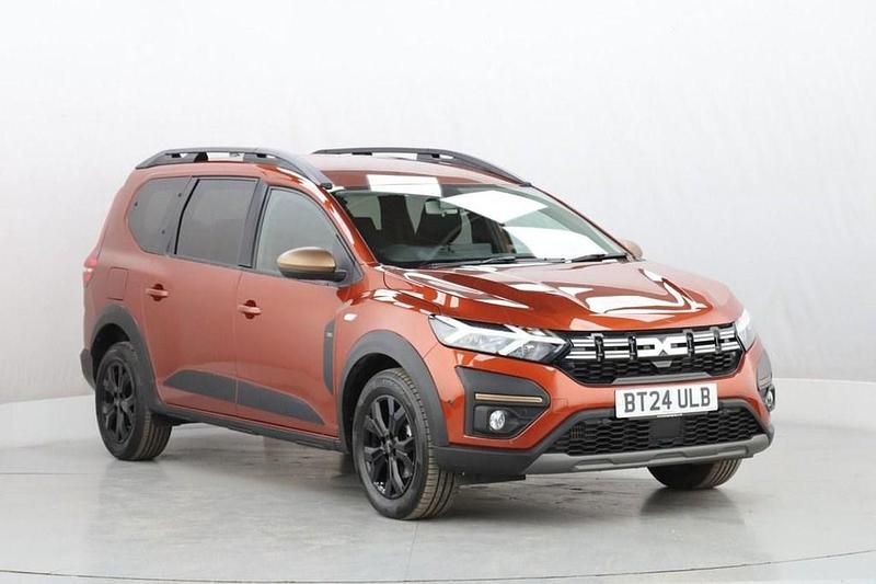 Used Dacia Jogger Extreme 110 HP (80 kW) 2024 Brown MPV