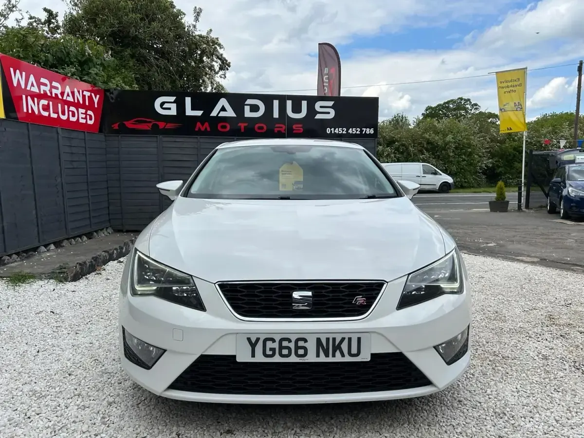 Używany Seat Leon FR 150 KM (110 kW) 2016 Biały Hatchback