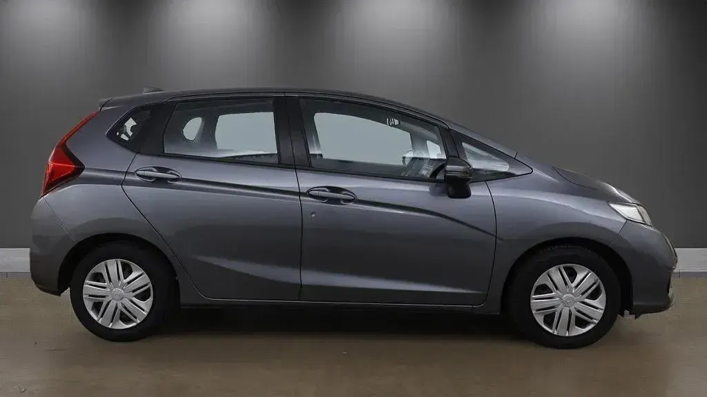 Used Honda Jazz S 102 HP (75 kW) 2018 Grey Hatchback