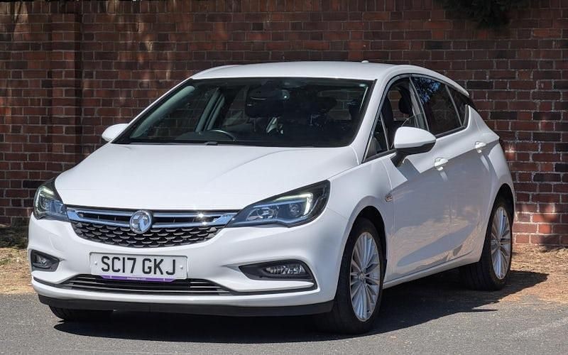 Second-hand Vauxhall Astra Elite 150 CP (110 kW) 2019 Hatchback