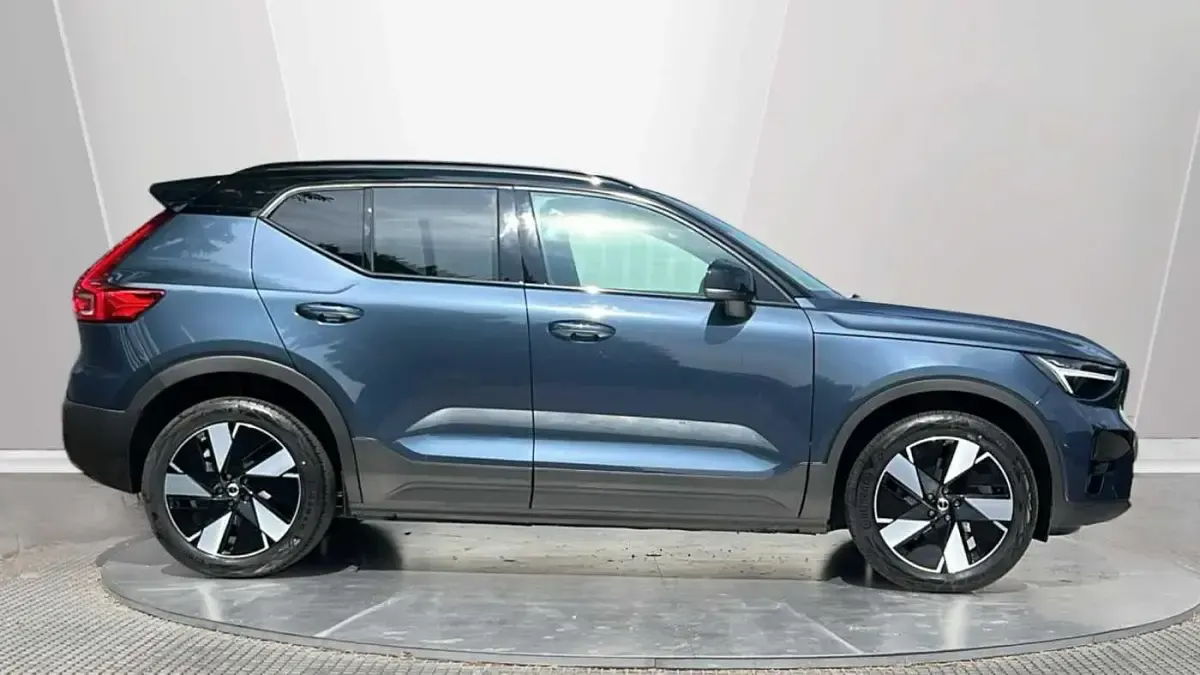 New Volvo EX40 Plus 295 kW (402 HP) 2026 SUV