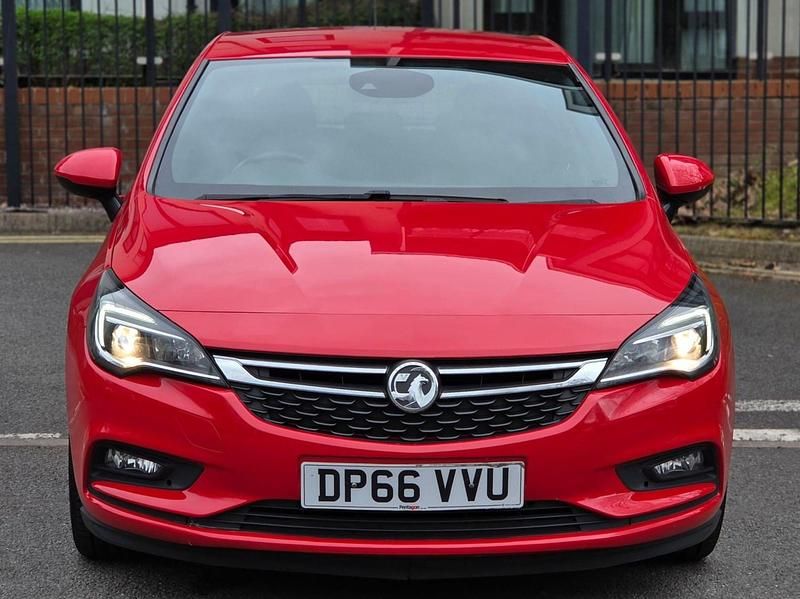 Used Vauxhall Astra SRi 2016 Red Hatchback
