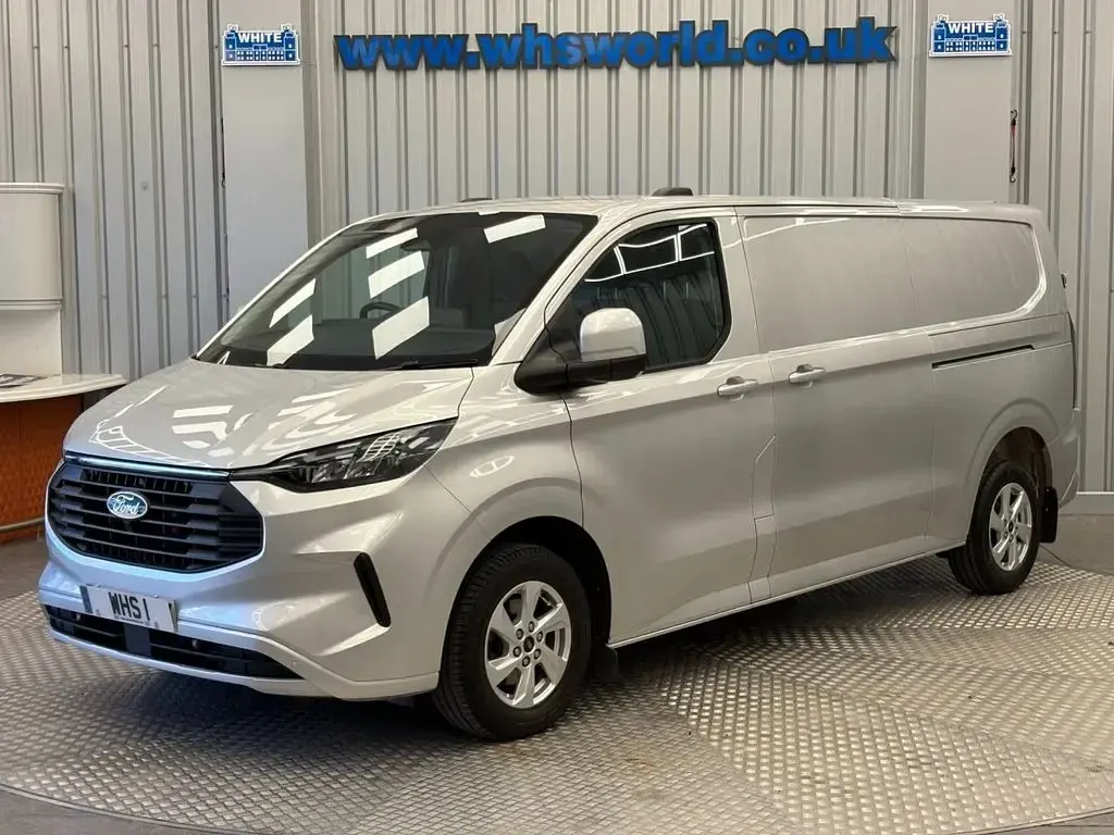 Used Ford Transit Custom Limited 136 HP (100 kW) 2024 Silver Van