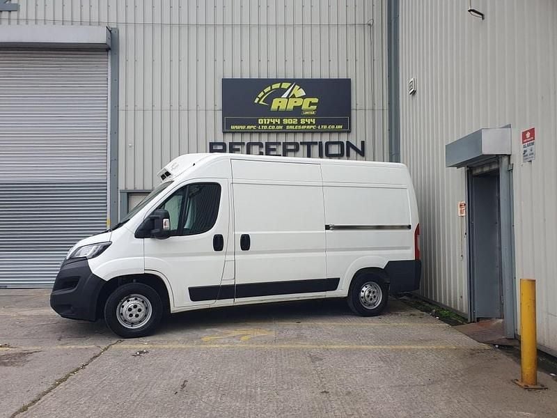 Used Peugeot Boxer 140 HP (102 kW) 2020 White Van