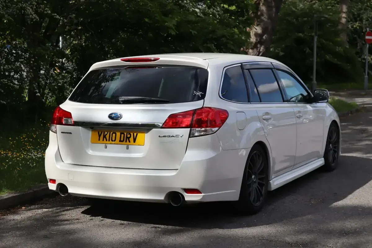 Used Subaru Legacy GT 170 HP (125 kW) 2010 White Estate