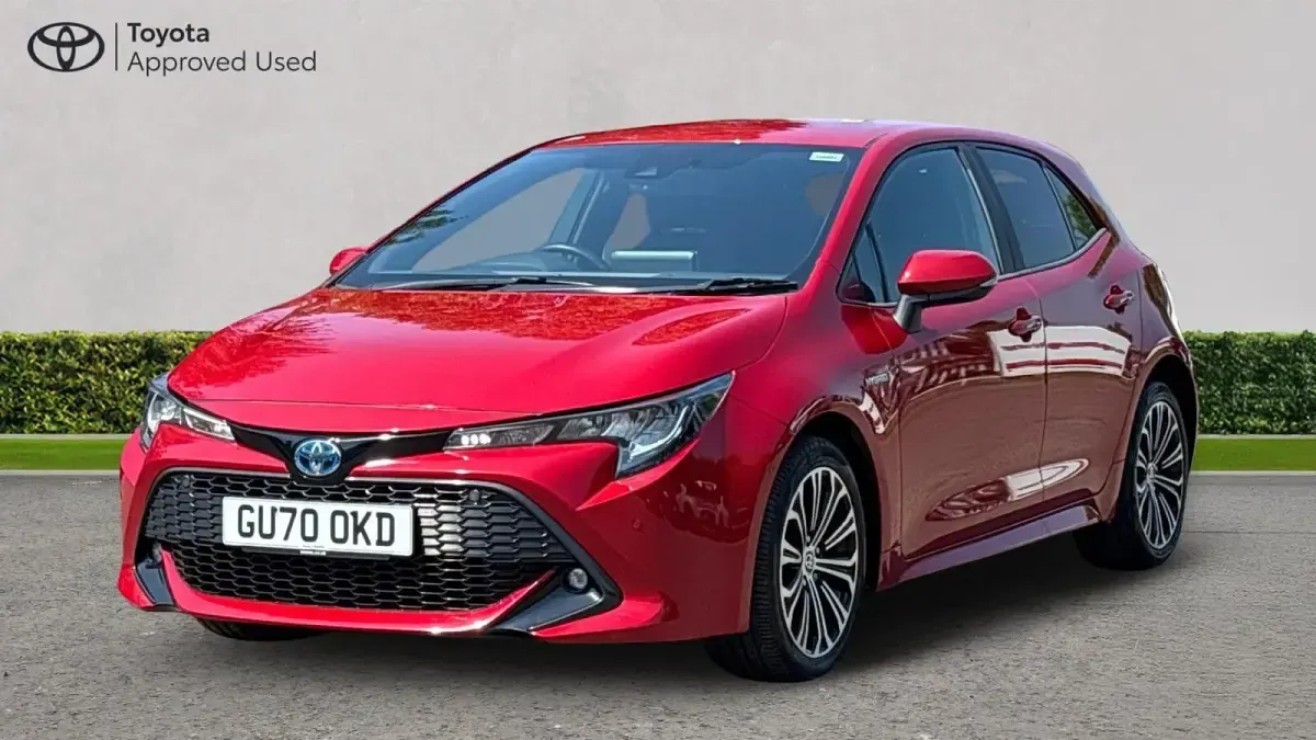 Used Toyota Corolla Design 122 HP (89 kW) 2020 Scarlet flare