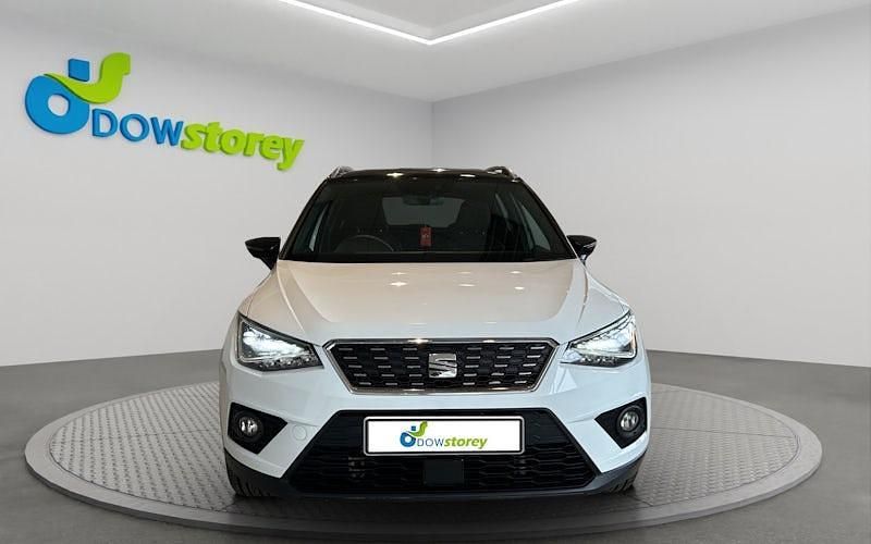 Usado Seat Arona XCELLENCE Lux 116 HP (85 kW) 2019 Branco SUV