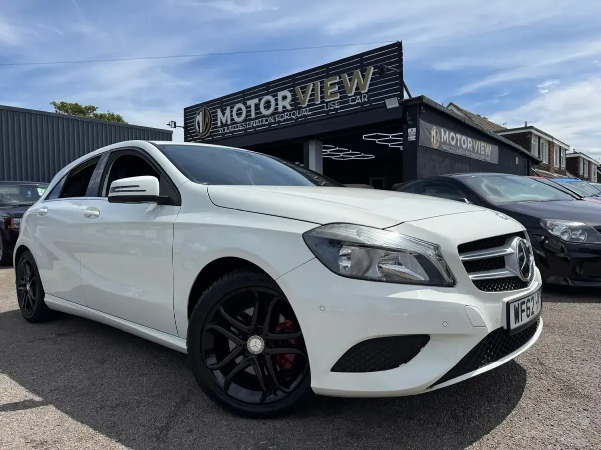 Used Mercedes A200 2013 White Hatchback