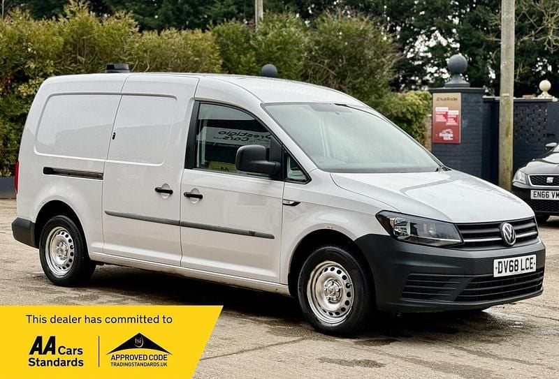 Used VW Caddy Maxi Startline 102 HP (75 kW) 2018 White MPV