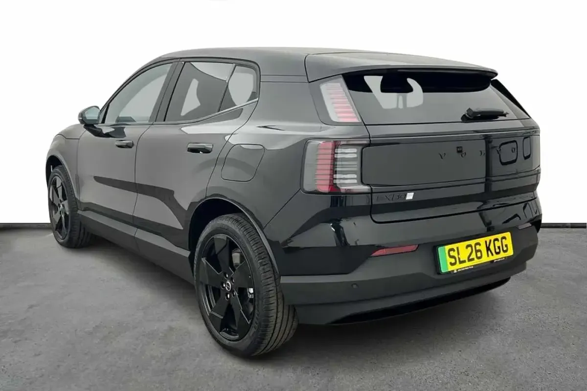 New Volvo EX30 Plus 197 kW (268 HP) 2026 Black SUV