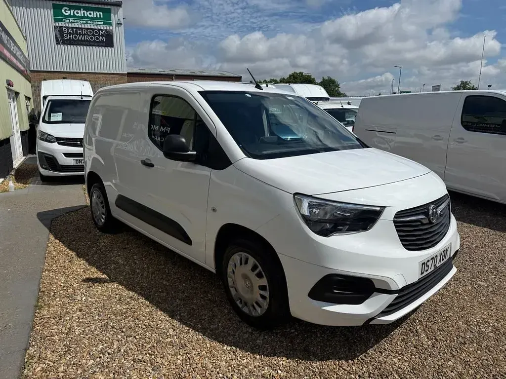 Used Vauxhall Combo Sportive 2020 White MPV