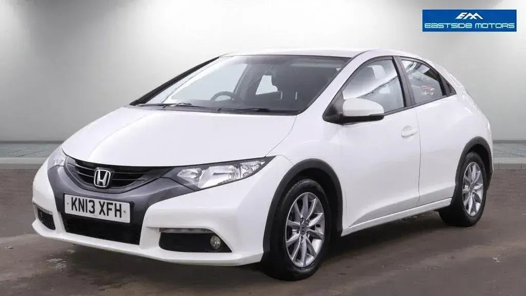 Used Honda Civic ES 2013 White Hatchback
