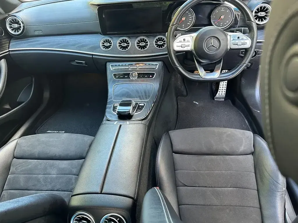 Used Mercedes E220 AMG Line Premium 194 HP (142 kW) 2018 Blue Coupe