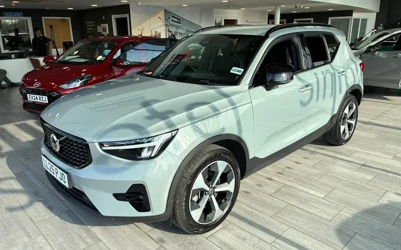 Used Volvo XC40 Plus 197 HP (144 kW) 2026 SUV
