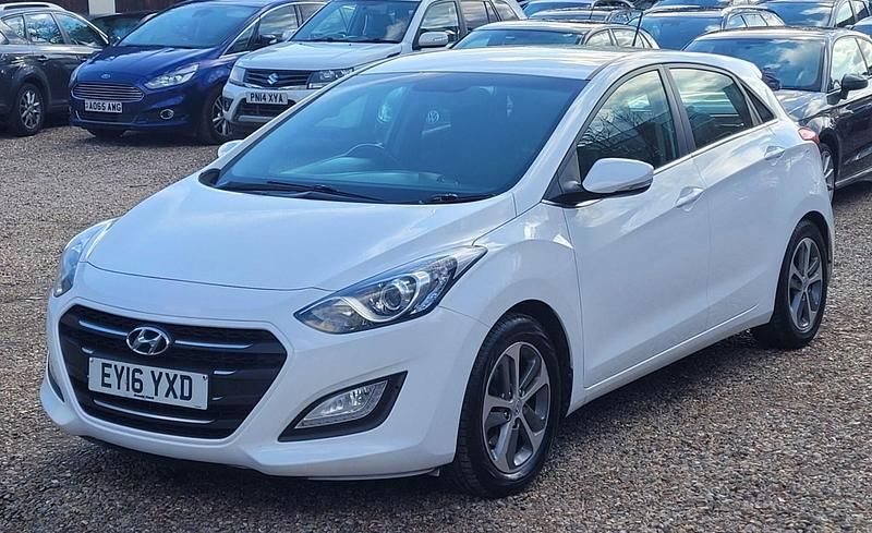 Used Hyundai i30 SE 2016 White Hatchback