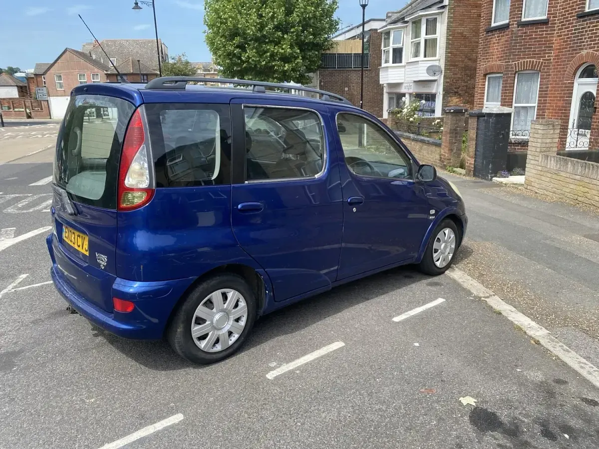 Used Toyota Yaris Verso T3 2003 Blue MPV