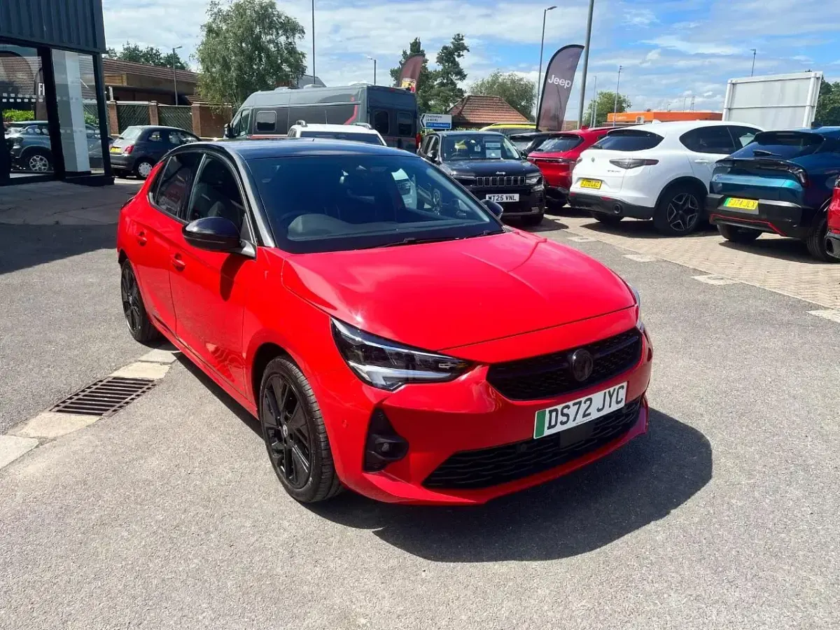 Used Vauxhall Corsa-e Edition 98 kW (134 HP) 2022 Red Hatchback
