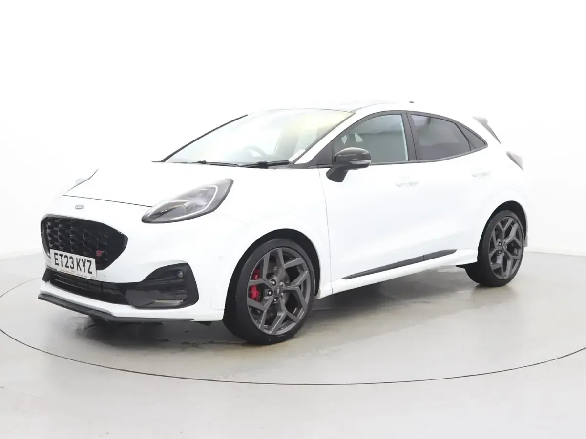 Second-hand Ford Puma ST 200 CP (147 kW) 2023 Alb SUV