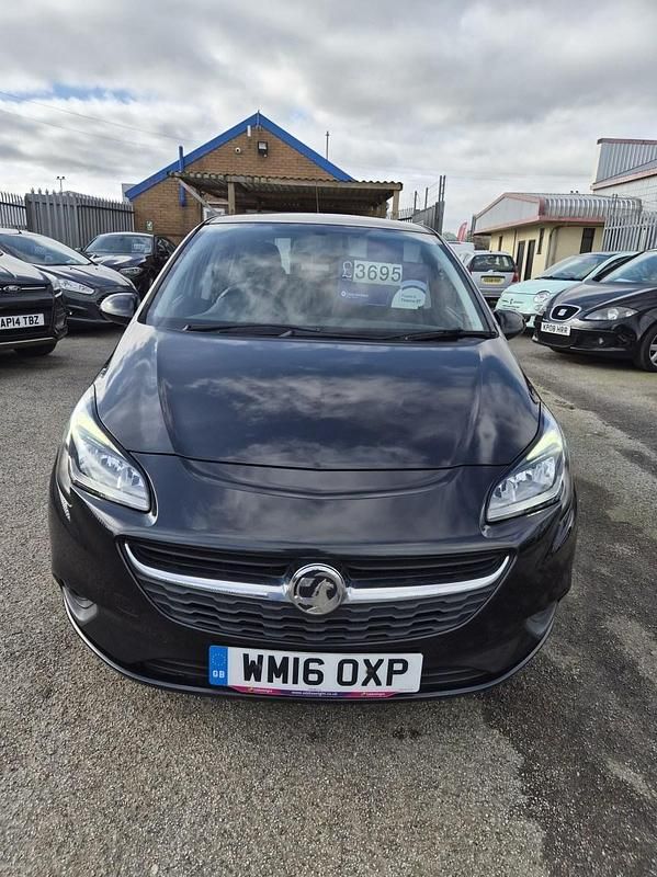 Used Vauxhall Corsa Design Edition 75 HP (55 kW) 2016 Black Hatchback