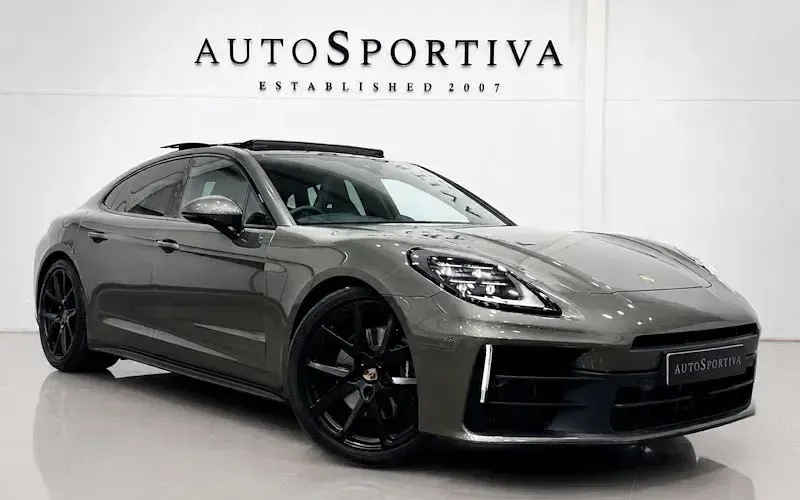 Used Porsche Panamera 354 HP (260 kW) 2025 Hatchback