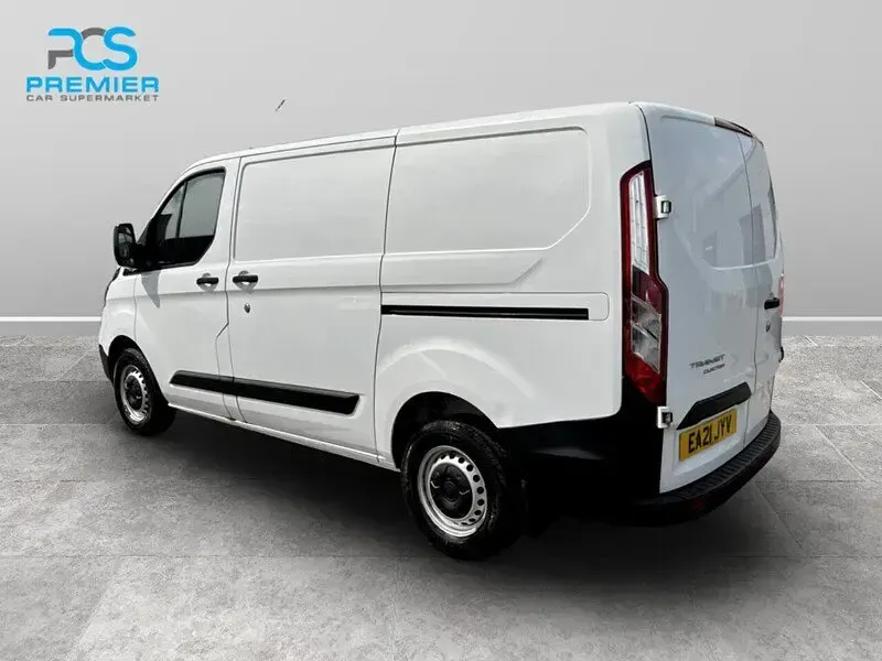 Used Ford Transit Custom 105 HP (77 kW) 2021 White Van