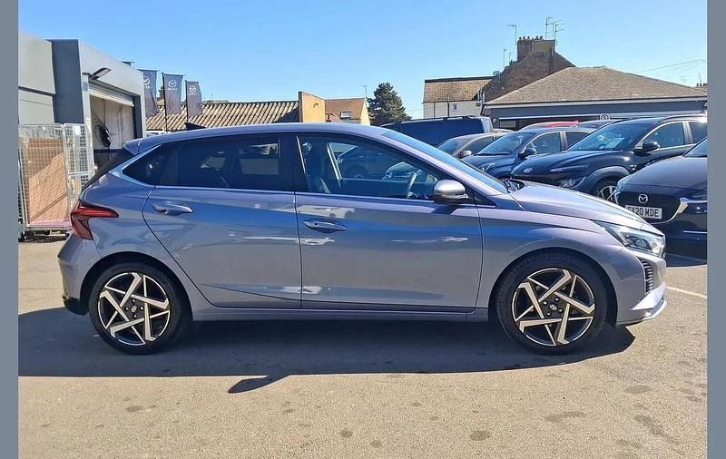 Used Hyundai i20 Ultimate 99 HP (72 kW) 2024 Blue Hatchback