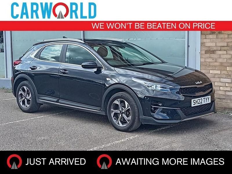 Black Used 2022 Kia XCeed 2 SUV | £10,702 (Fair price) - Image 1/3