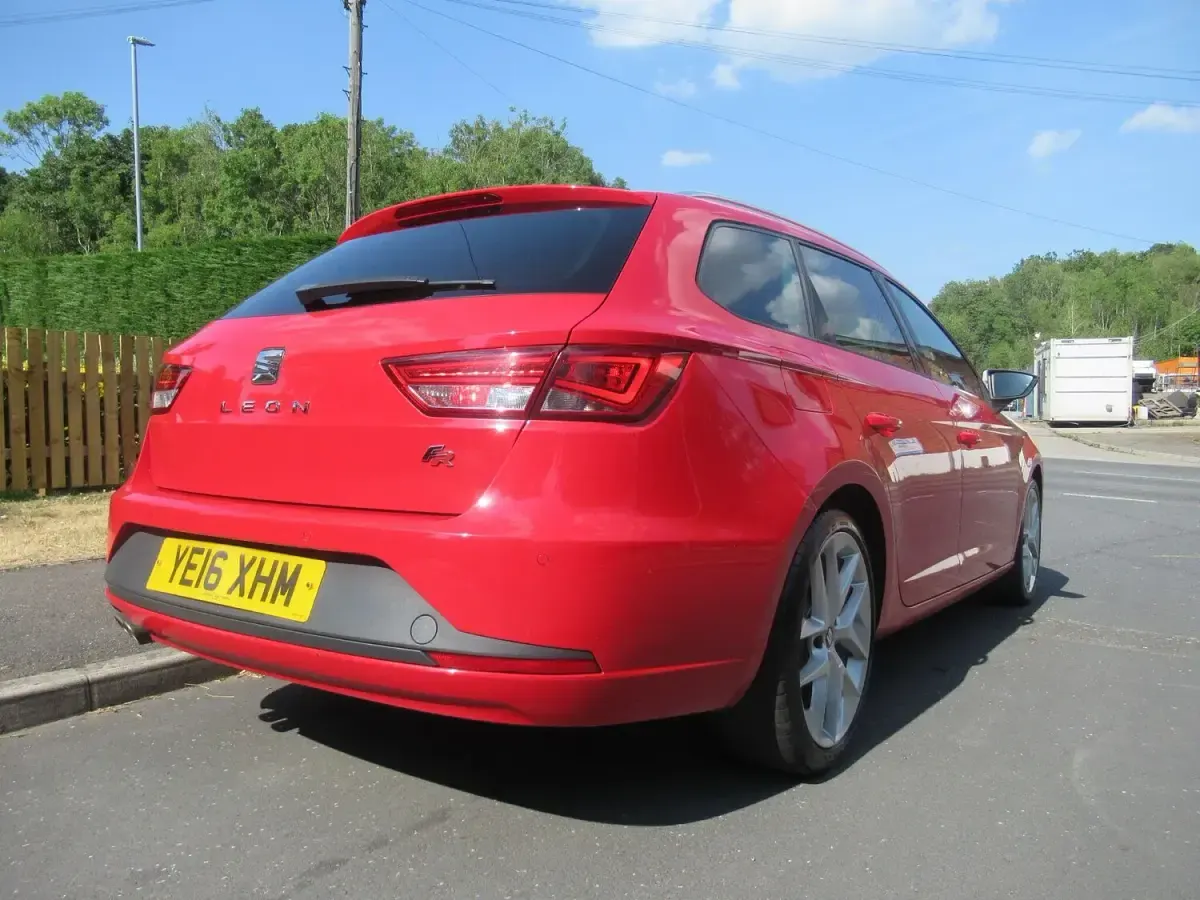 Used Seat Leon FR 2016 Red Estate