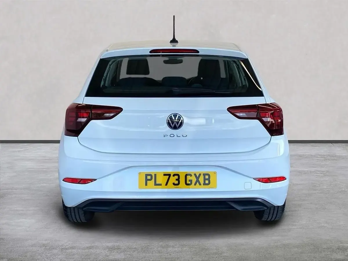 Used VW Polo Life 95 HP (69 kW) 2023 White Hatchback