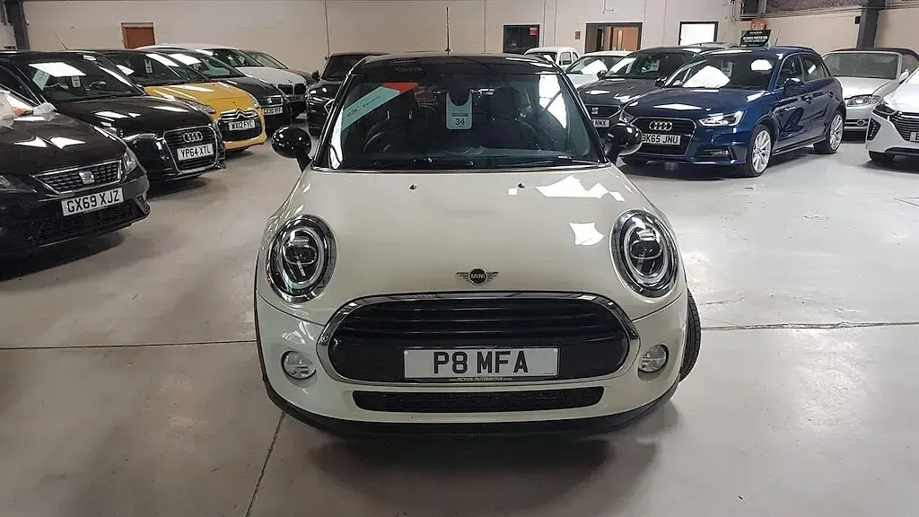 Used Mini Cooper Hatch 2018 White Hatchback