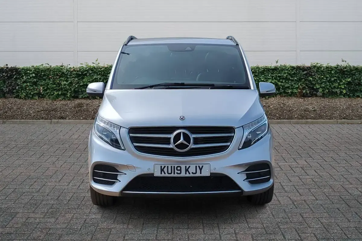 Used Mercedes V220 AMG line 2019 Silver MPV