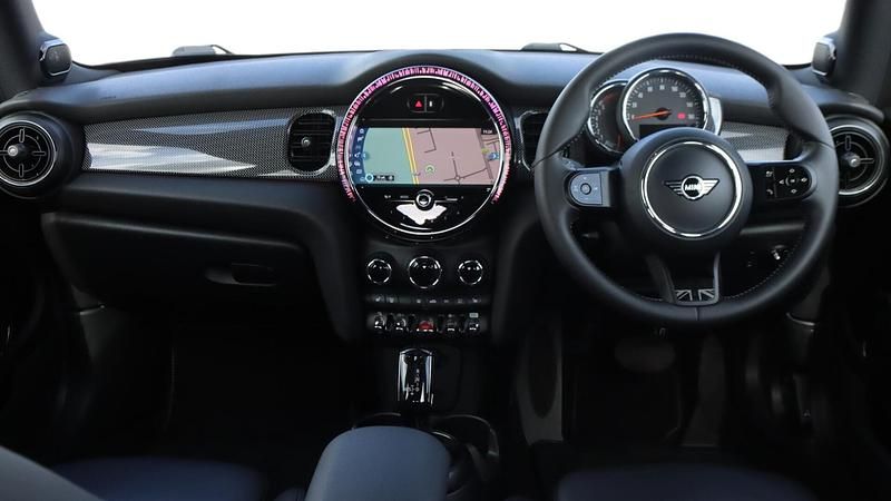 Used Mini Cooper Exclusive 134 HP (98 kW) 2023 Red Hatchback