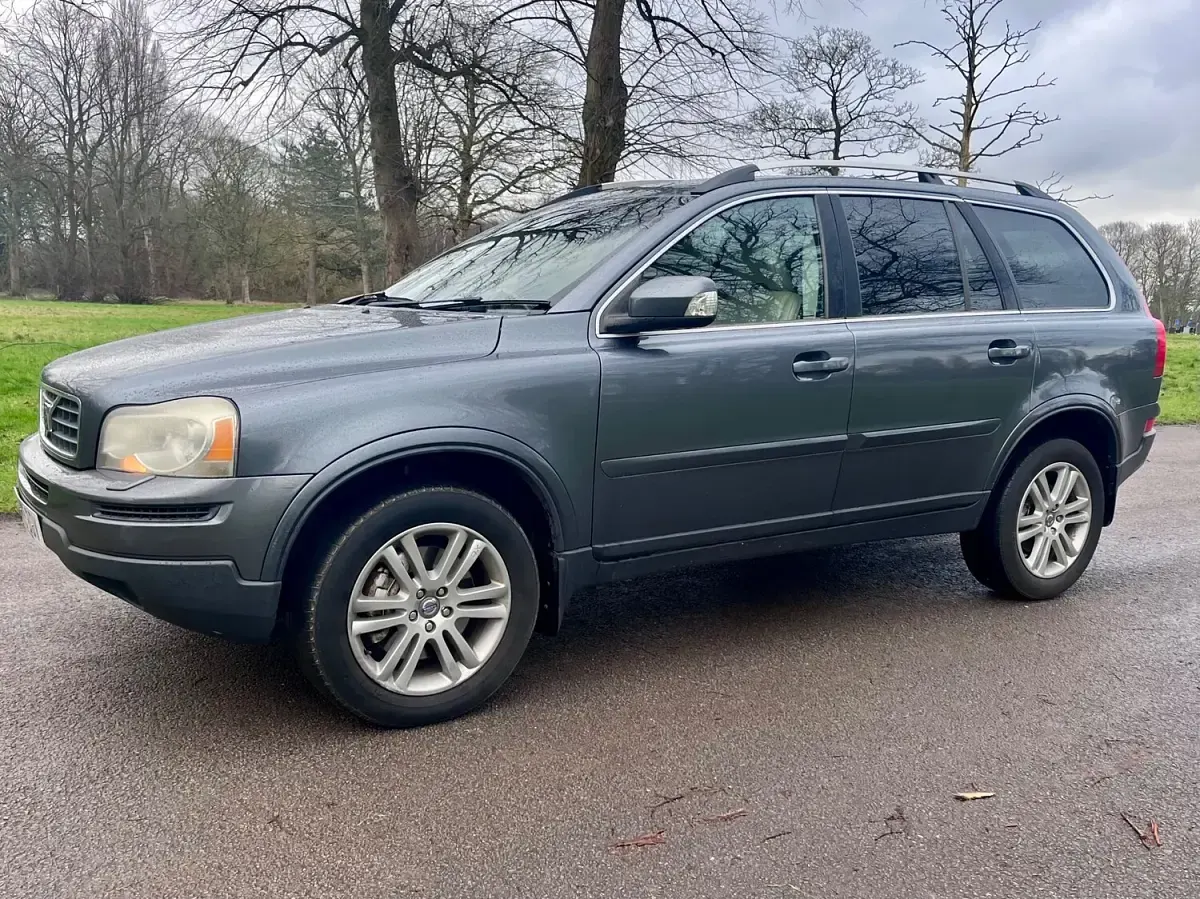 Used Volvo XC90 SE Lux 182 HP (133 kW) 2009 Grey SUV