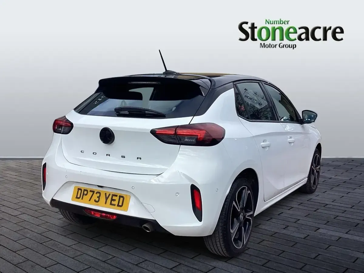 Used Vauxhall Corsa S 100 HP (73 kW) 2023 White Hatchback